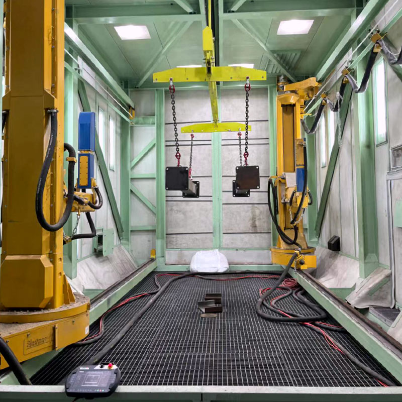 Automatisk robotsprøjtekabine